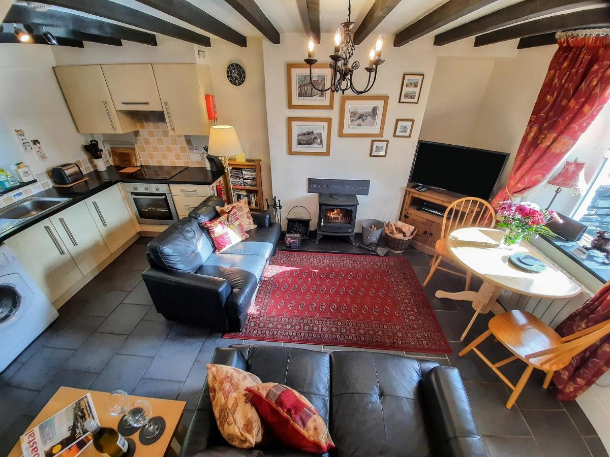 Bwthyn Ger Afon Riverplace Cottage Blaenau Ffestiniog Exterior photo